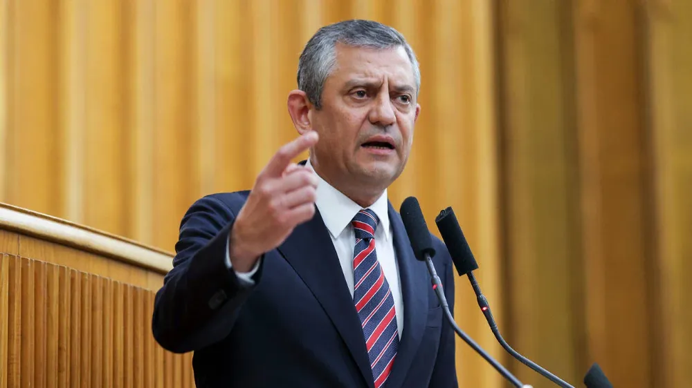 Özgür Özel