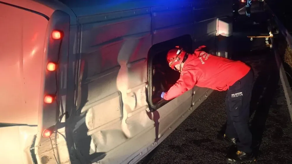 Manisa’da Servis Minibüsü Devrildi: 1 ölü, 12 Yaralı