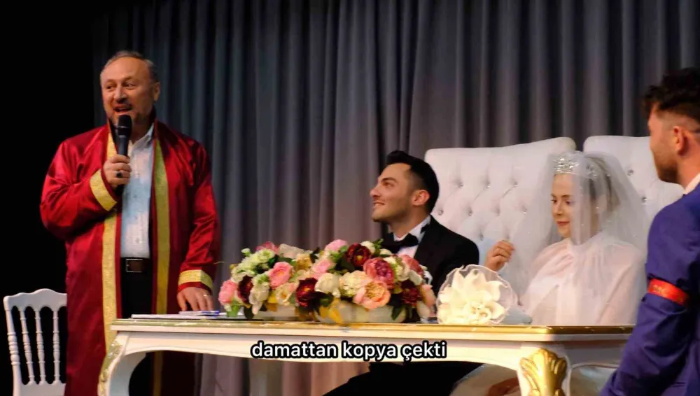 Canik’te Nikah Töreninde Kahkaha Dolu Anlar: “Evet”e Sufle Gülümsetti