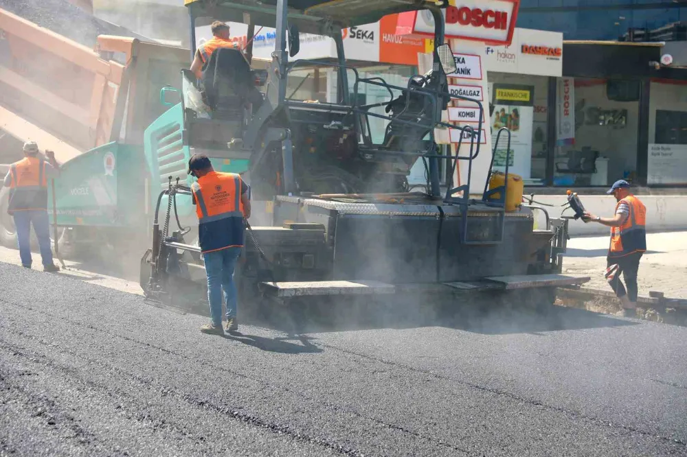 Atakum Elbistan Bulvarı’nda Asfalt Çalışması Sona Yaklaştı