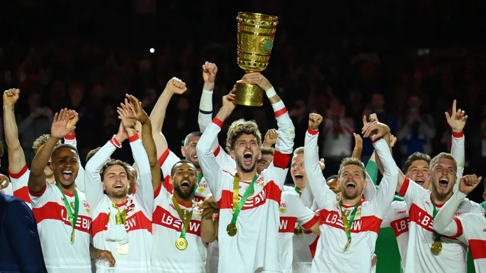 Stuttgart 27 Yıl Sonra Şampiyonluğa Ulaştı