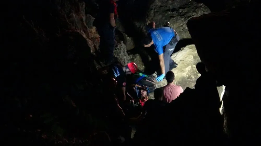 Antalya’da Falezlerden Düşen Kişi Hayatını Kaybetti