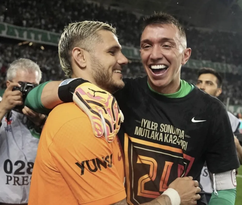 Galatasaray’da Kaptanlık Pazubendi Icardi’ye Emanet