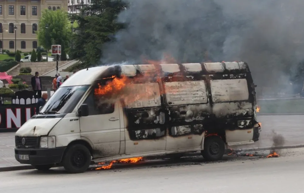 Kastamonu’da Hacizli Aracını Yaktı, Teslim Oldu