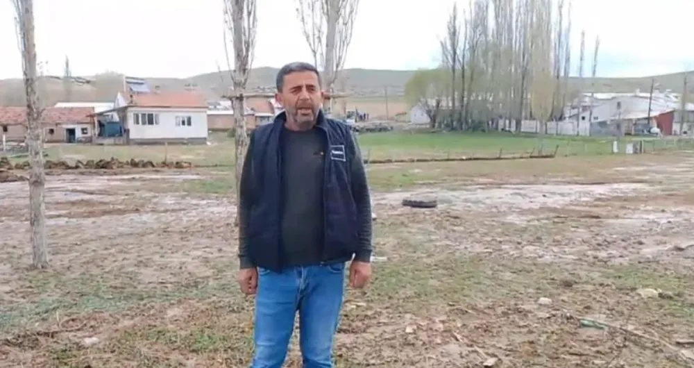 Sivas Yanalak Beyaza Büründü: Dolu Yağışı Hayatı Olumsuz Etkiledi