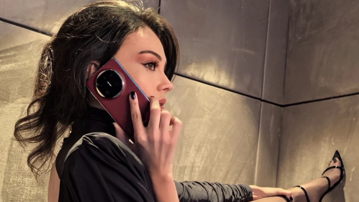 Tuvana Türkay’dan Küvette İddialı Pozlar