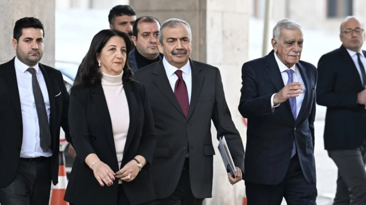 İmralı’dan Tarihi Çağrı Bekleniyor