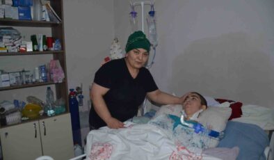 Samsun’da Yatağa Bağımlı Ayşenur’a Yardım Eli Bekleniyor
