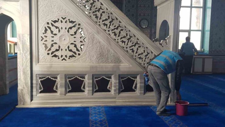 Çarşamba’da Denetimli Serbestlik Yükümlüleri Camileri Bayrama Hazırladı