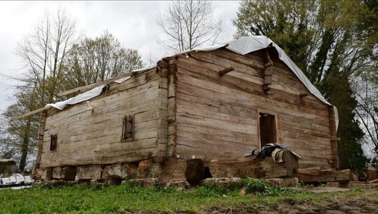 Terme’deki Tarihi Çivisiz Ahşap Cami Restore Ediliyor