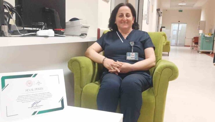37 Yıllık Ebe Seval Peker’e Sağlık Bakanlığı’ndan Teşekkür Belgesi