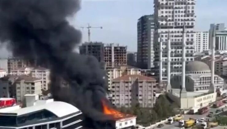 Esenyurt’ta Samsun Kültür Evi’nde Yangın Çıktı