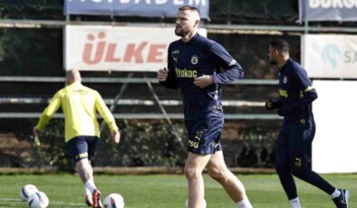 Fenerbahçe, Galatasaray Maçına Hazırlanıyor