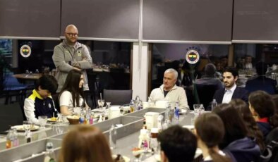 Fenerbahçe’den Bursiyer Çocuklara İftar