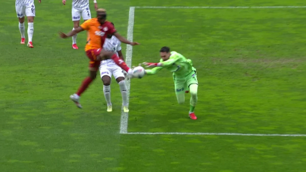 Galatasaray’a, Kasımpaşa’da VAR Penaltısı