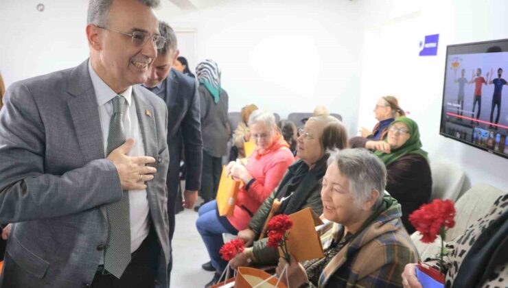 Yaşlılara Saygı Haftası’nda Miniklerden Anlamlı Ziyaret