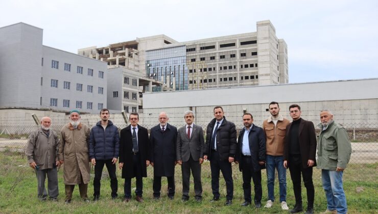 Tekkeköy Halkı Hastaneyi Bekliyor