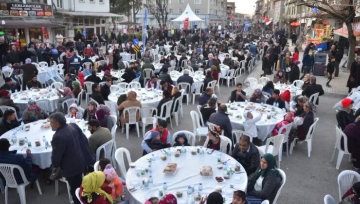 Hayali iftarın faturası belediye kasasından ödenmiş
