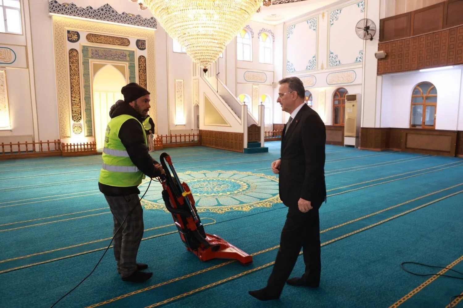 İlkadım Belediyesi’nden Camilerde Hijyen Seferberliği