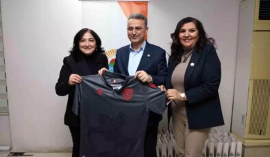 İlkadım Belediye Başkanı Kurnaz, Muhtarlarla İftarda Buluştu