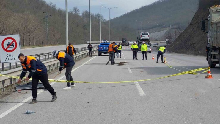 Kavak’ta Feci Kaza Minibüs Tırla Çarpıştı: 1 Ölü, 1 Yaralı