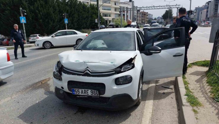Samsun’da Feci Kaza: Otomobil ve Hafif Ticari Araç Çarpıştı, 2 Yaralı