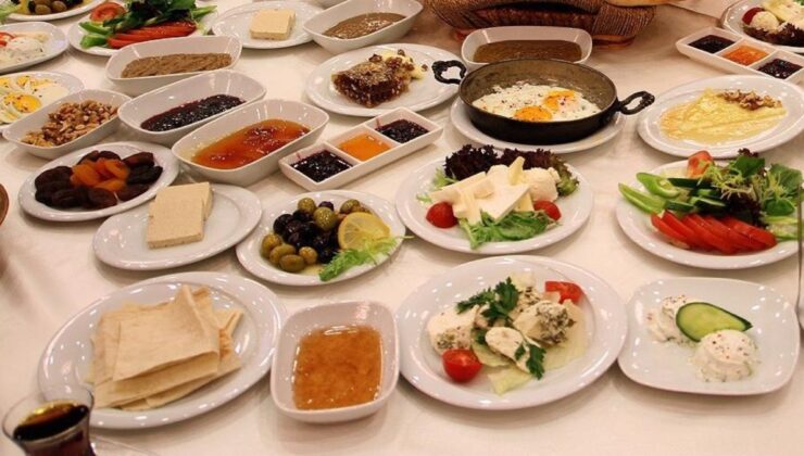 Ramazan Bayramı’nda beslenmenin püf noktaları