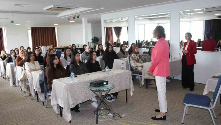 Kuzeyin Dijital Yıldızları Kadınları Geleceğe Hazırlıyor