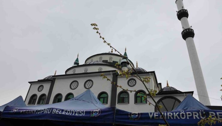 Vezirköprü’de Yeni Cami Dualarla İbadete Açıldı