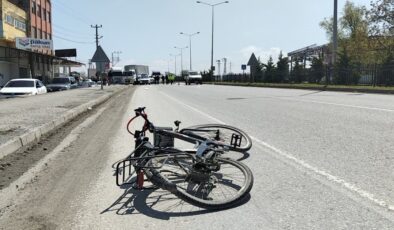 Bafra’da Kamyonet Bisiklete Çarptı: 1 Ağır Yaralı