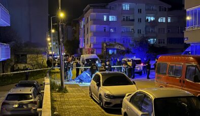 Boşanma aşamasındaki karısını katletti