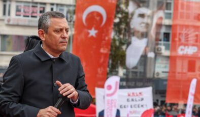 CHP lideri Özgür Özel: Atatürk’ü Samsun’da karşılayan da Ekrem’di