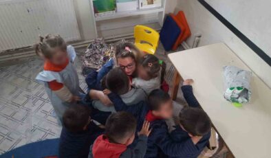 Vezirköprü’de Ebe Özge Tekin’den Örnek Davranış