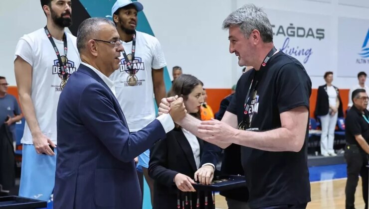 Trabzonspor Şampiyonluk Kupasını Aldı