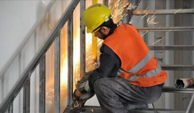 TÜİK: Ücretli çalışan sayısı yüzde 1,1 arttı