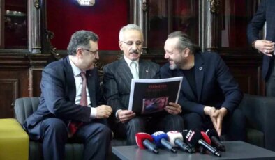 Ulaştırma Bakanı Uraloğlu Trabzon’da Bayramlaşma Programına Katıldı