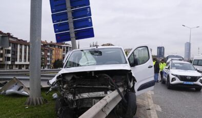 Ümraniye’de feci kaza: Ölümden döndüler