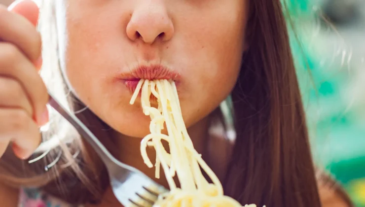 Gençler Arasında Moda Olan Noodle Sağlığa Zararlı Mı?