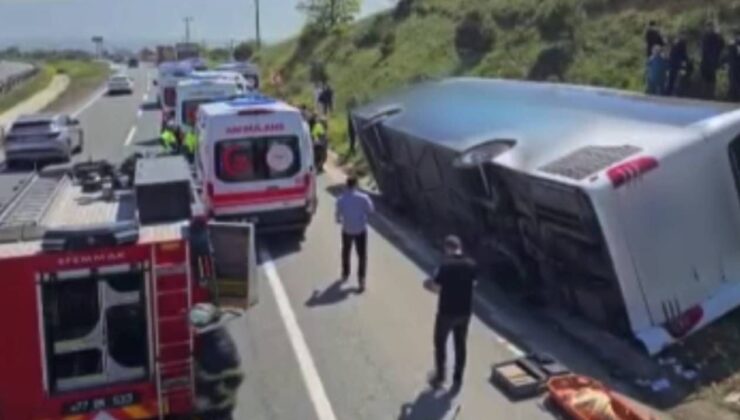 Yalova’da yolcu otobüsü devrildi: Çok sayıda yaralanan var