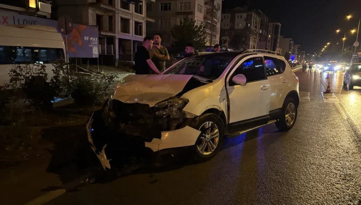Samsun Atakum’da İki Otomobil Çarpıştı: 5 Yaralı