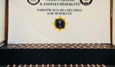 Samsun’da Motosiklette 2300 Sentetik Ecza Ele Geçirildi
