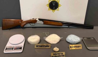 Samsun’da Uyuşturucu ve Silah Operasyonu: 4 Gözaltı!
