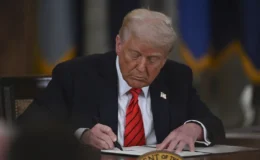 Trump’tan 12 Ülkeye Seyahat Yasağı