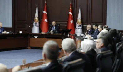 AK Parti MYK Toplanıyor: Gündem Yoğun