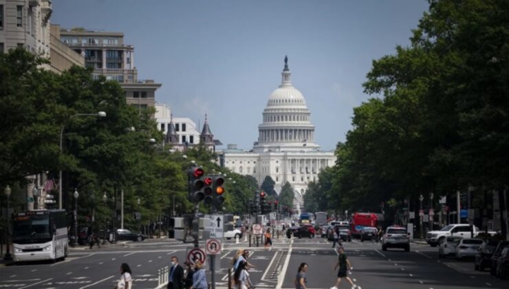 ABD Yüksek Mahkemesi, Trump’ın federal iş gücünü azaltma planının önünü açtı