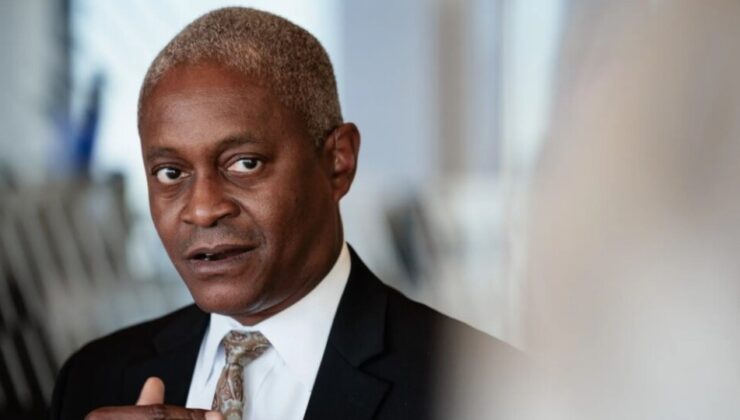 Atlanta Fed Başkanı Bostic’ten ‘bekle-gör’ mesajı