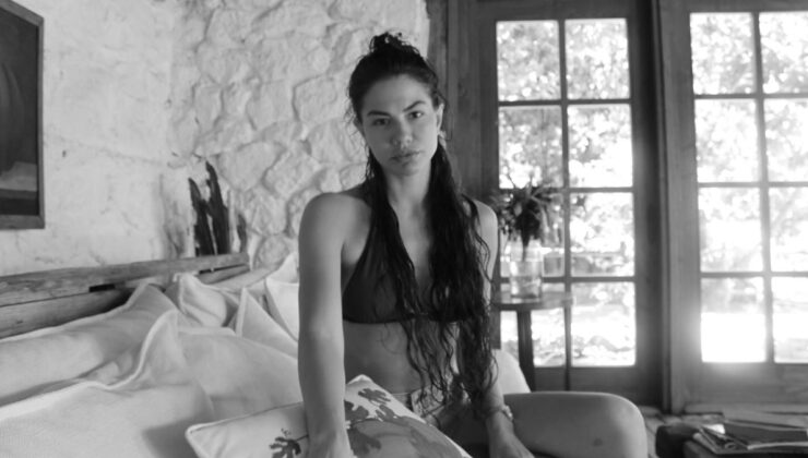 Demet Özdemir tatilde! Bikinili kareleri çok beğenildi