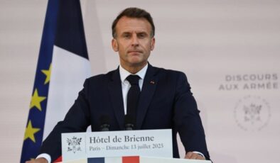 Macron, önümüzdeki iki yılda 6,5 milyar euro ek askeri harcama yapacak