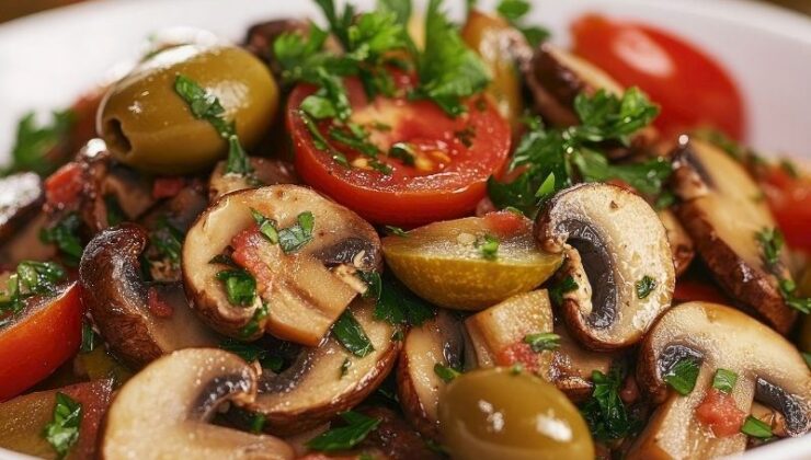 Mantar Salatası Tarifi