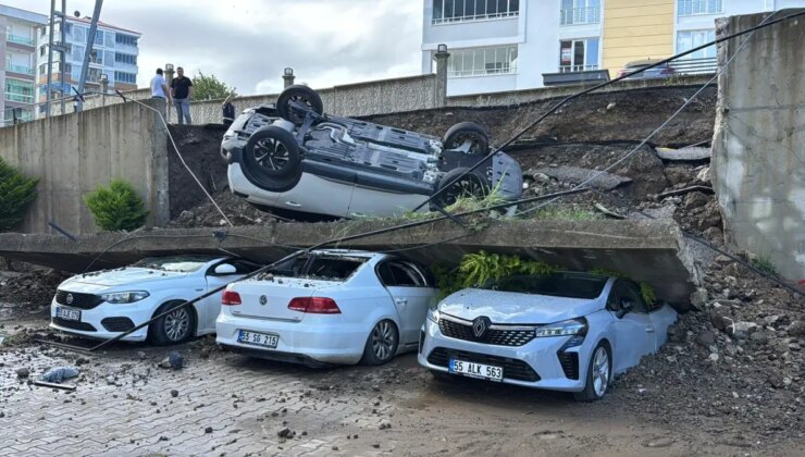 Şiddetli Yağmur Sonrası Otopark Duvarı Yıkıldı, Araçlar Zarar Gördü